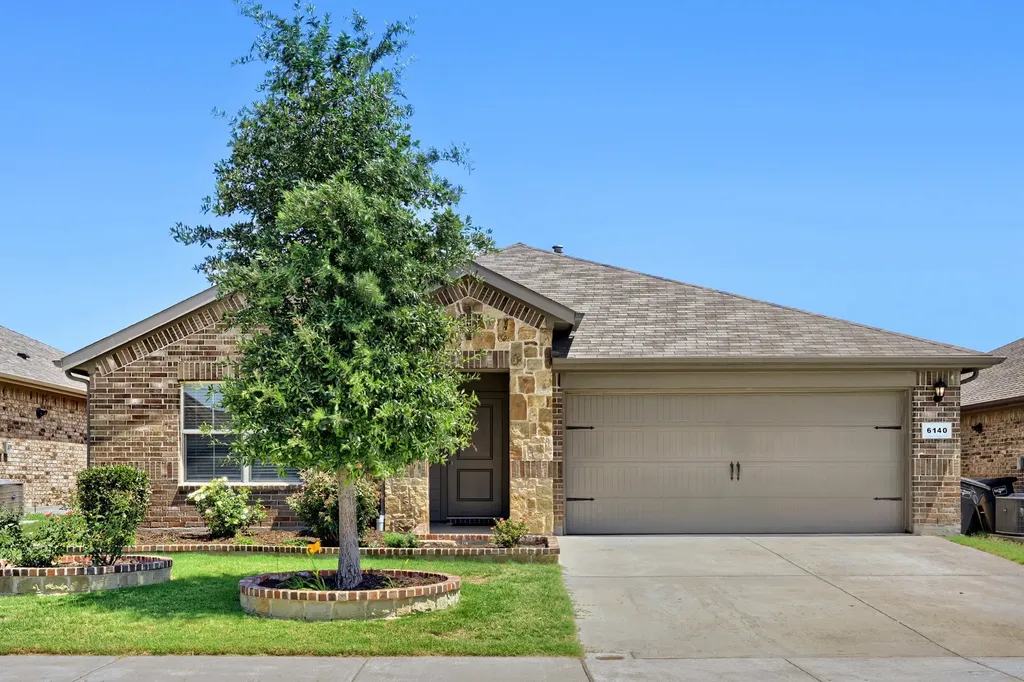 6140 Blacksmith Avenue Fort Worth TX 76179