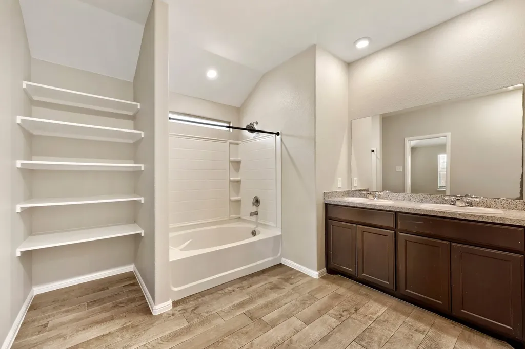 6140 Blacksmith Avenue Fort Worth TX 76179