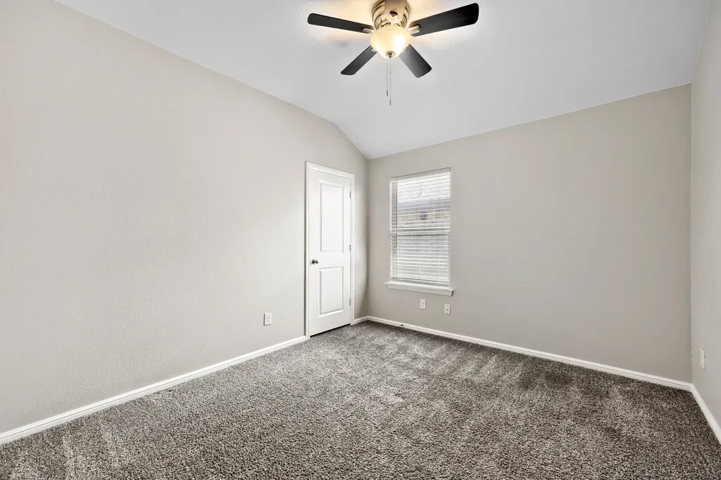 6140 Blacksmith Avenue Fort Worth TX 76179