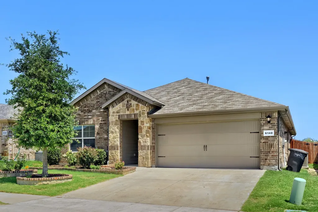 6140 Blacksmith Avenue Fort Worth TX 76179