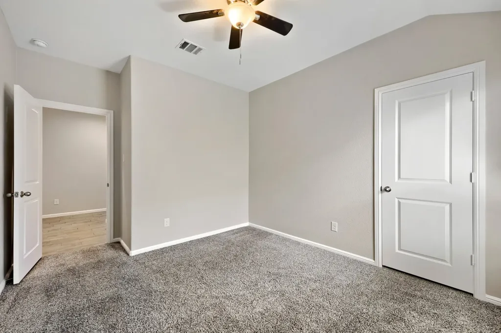6140 Blacksmith Avenue Fort Worth TX 76179