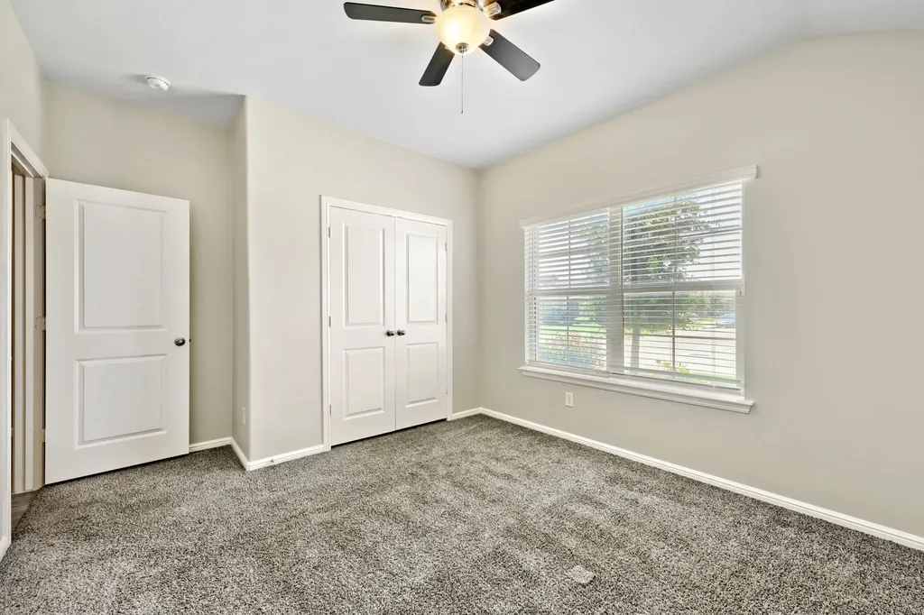 6140 Blacksmith Avenue Fort Worth TX 76179