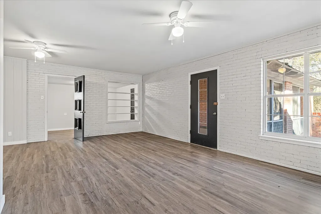 175 E Elm Street Canton TX 75103