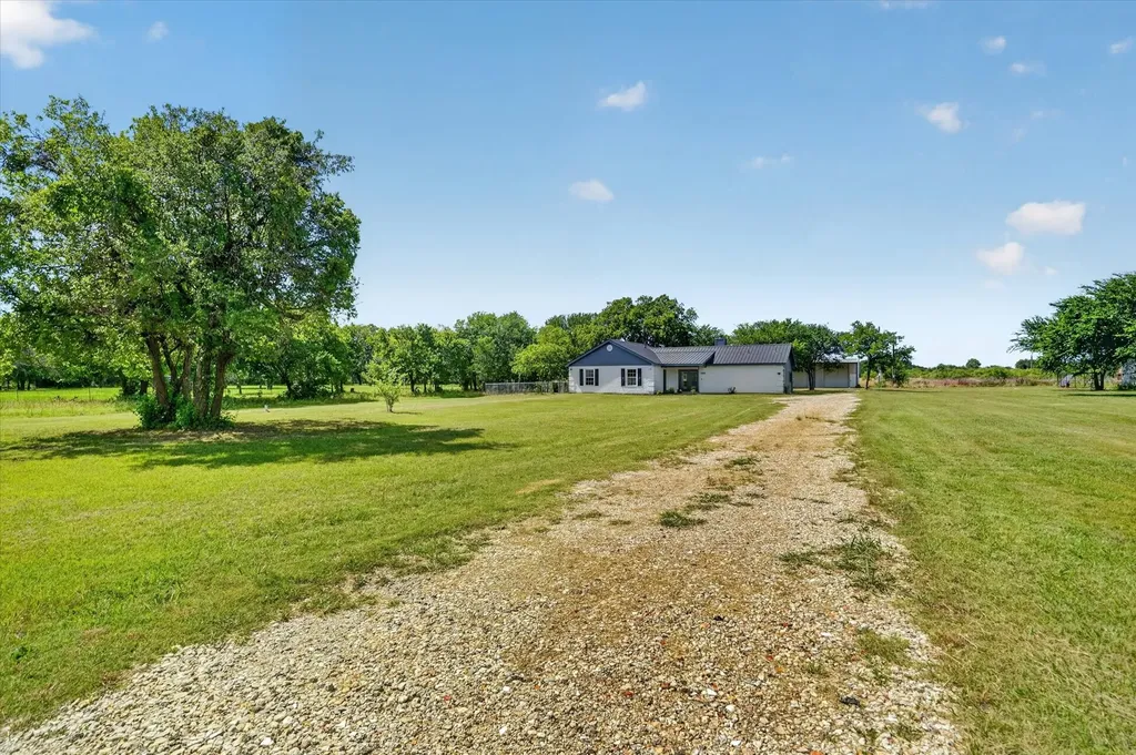 1301 County Road 705 Joshua TX 76058