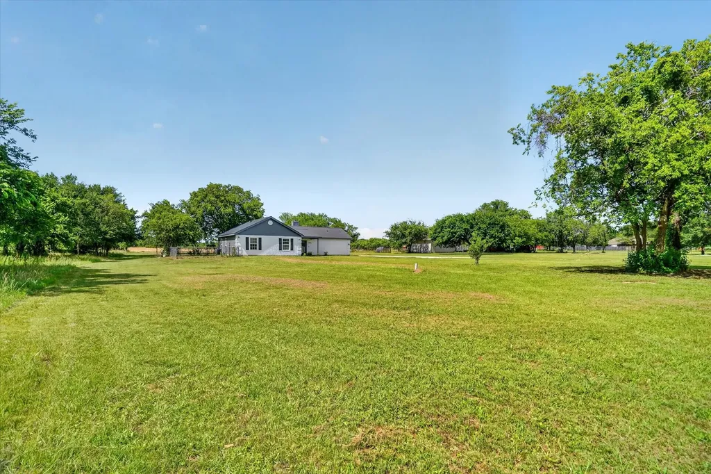 1301 County Road 705 Joshua TX 76058