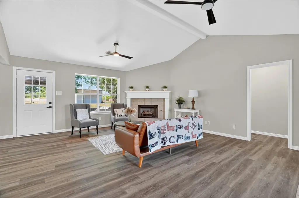 1301 County Road 705 Joshua TX 76058
