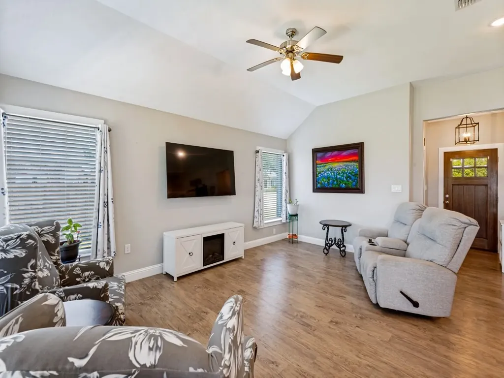 116 Kens Court Pilot Point TX 76258