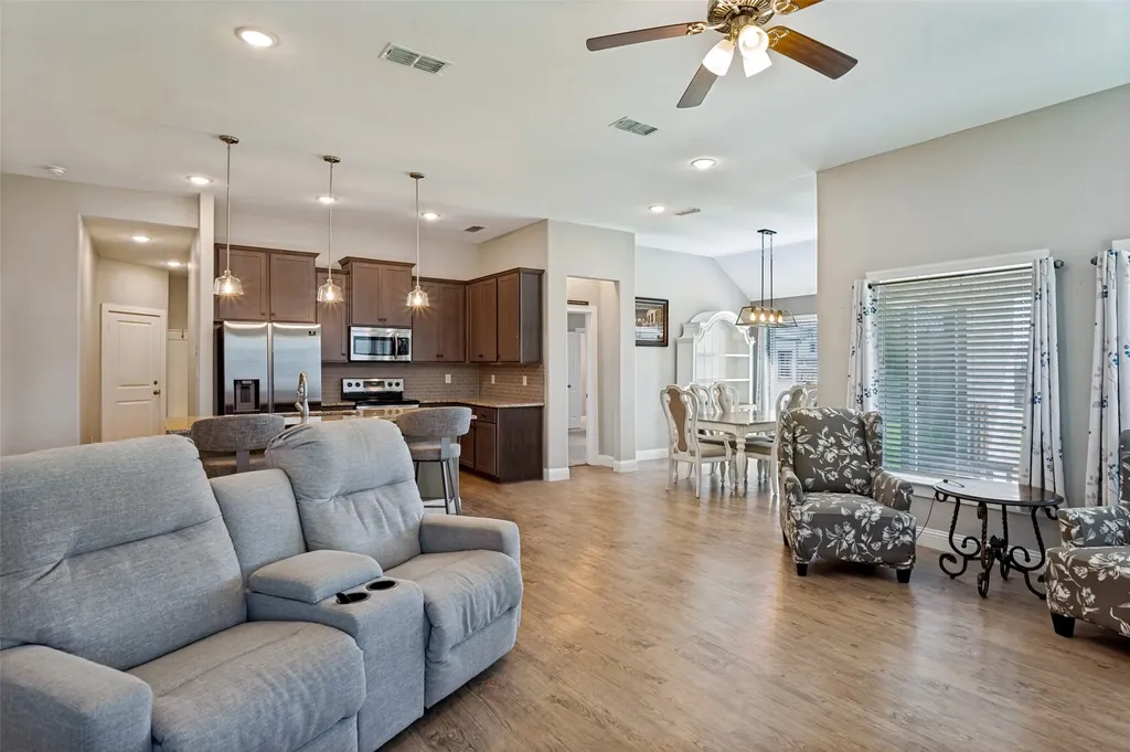 116 Kens Court Pilot Point TX 76258