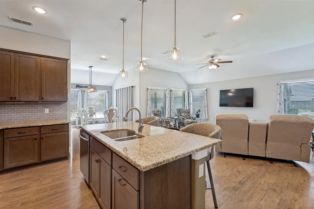 116 Kens Court Pilot Point TX 76258