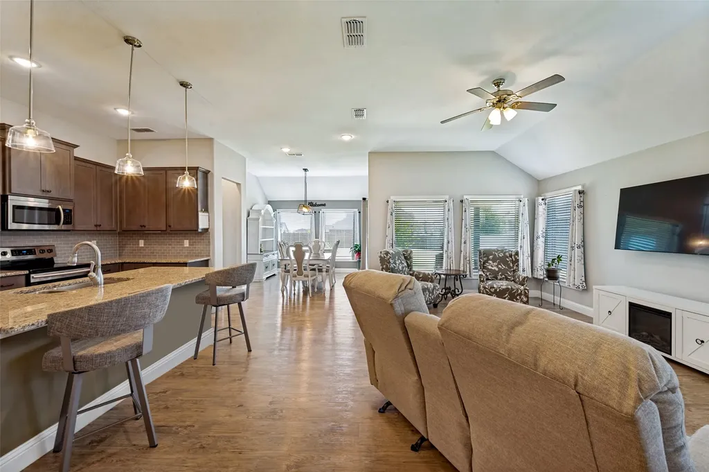 116 Kens Court Pilot Point TX 76258