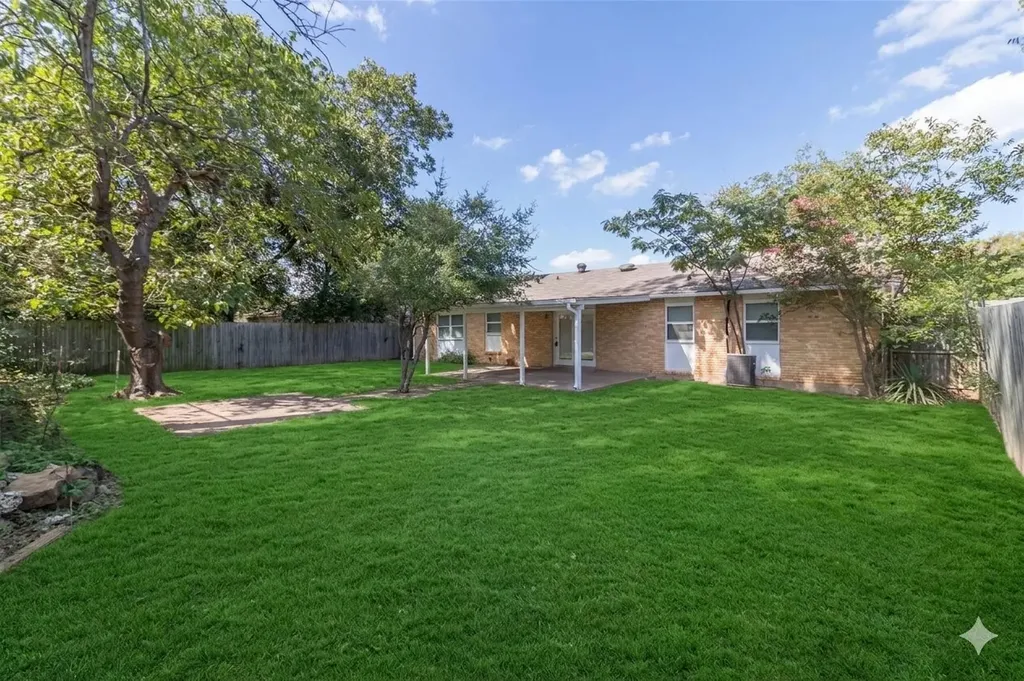 4924 Melinda Drive Forest Hill TX 76119