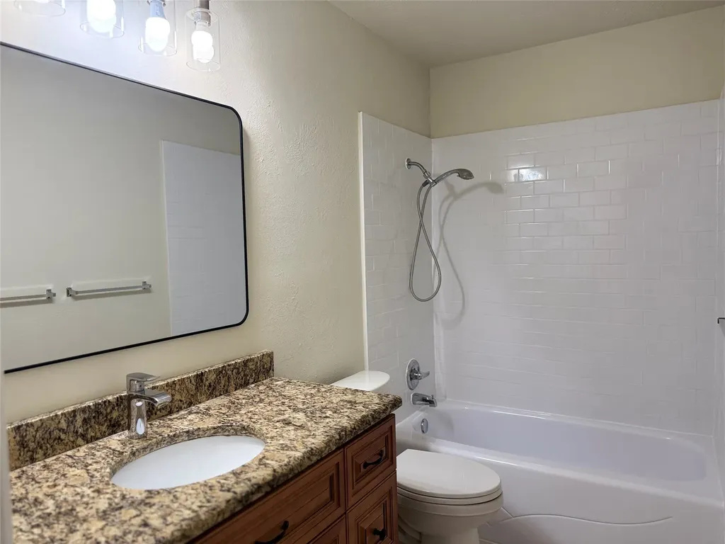 2818 Gayle Drive Garland TX 75044