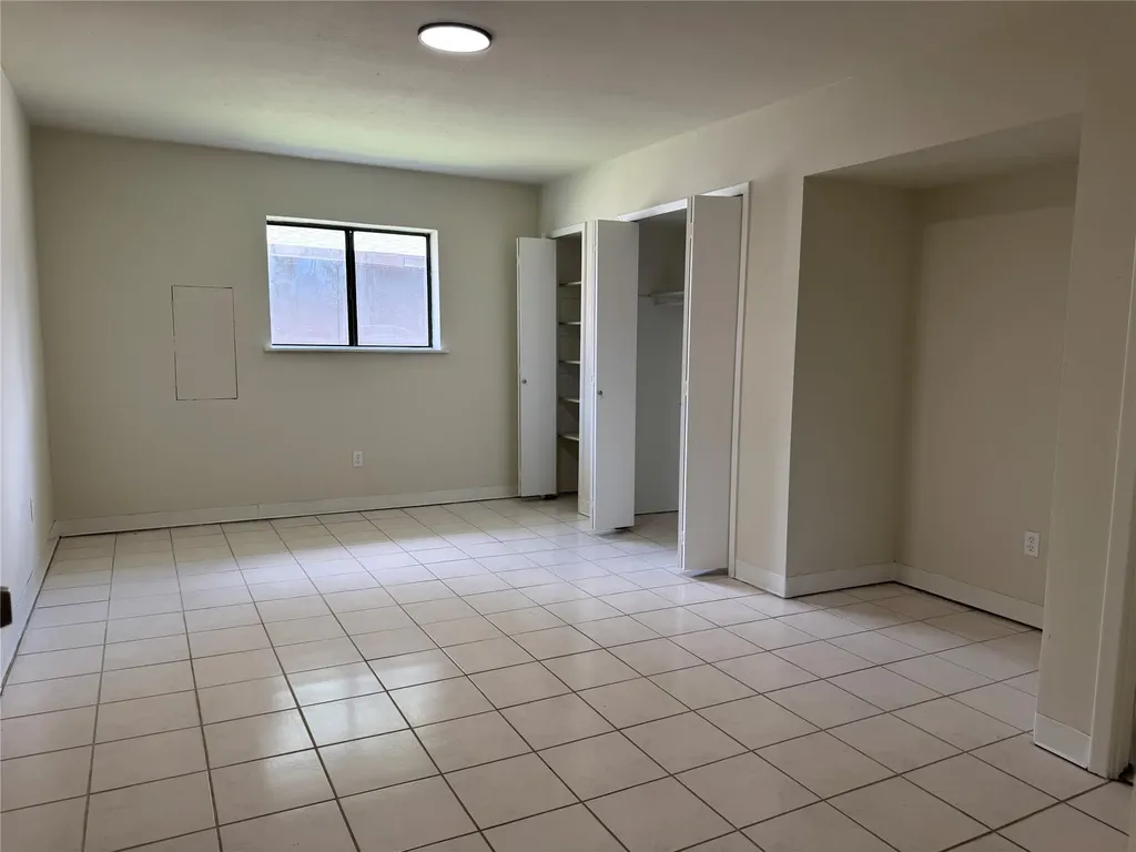 2818 Gayle Drive Garland TX 75044