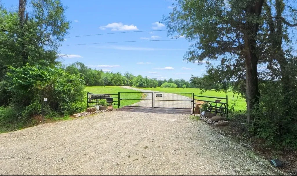 350 Cr 1070 Wortham TX 76693