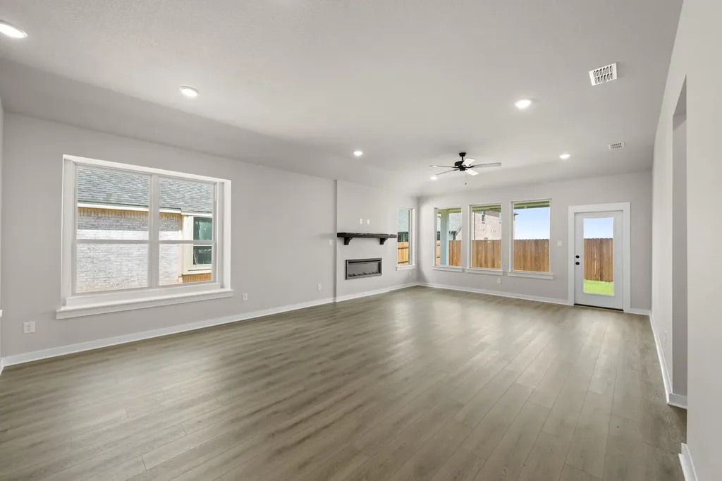 1416 Elle Lane Aubrey TX 76227