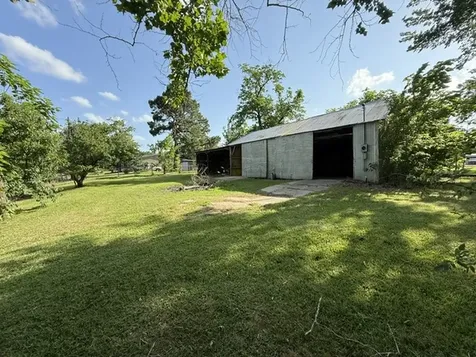 111 Pine Street Ravenna TX 75476