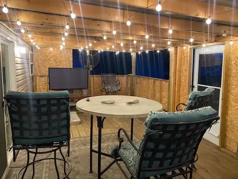 111 Pine Street Ravenna TX 75476