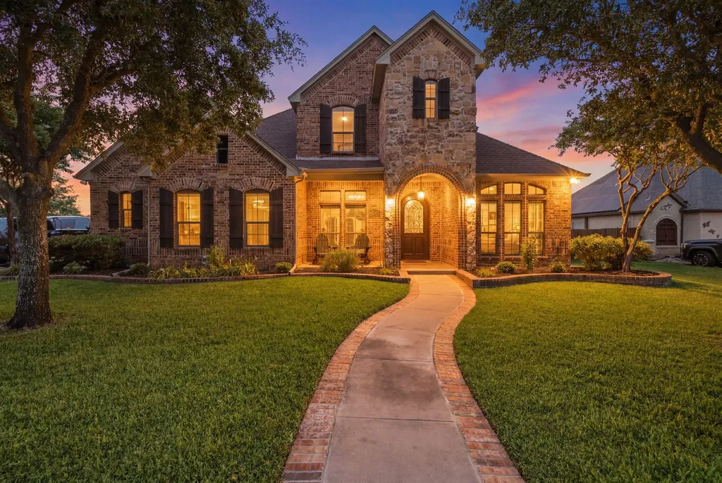 600 Aspen Street Pilot Point TX 76258