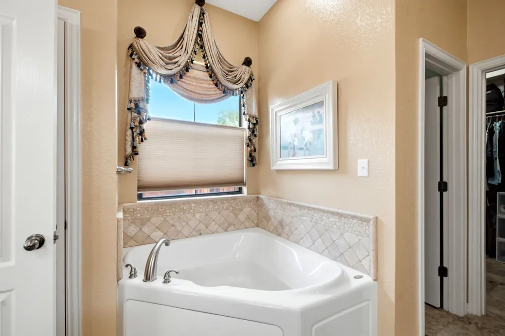 600 Aspen Street Pilot Point TX 76258