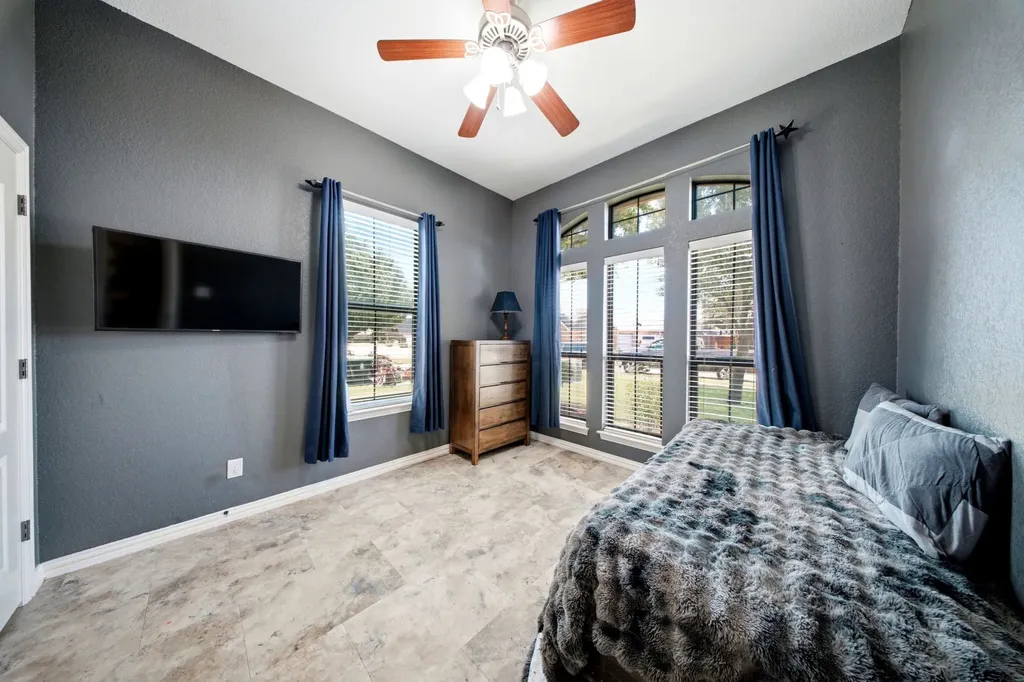 600 Aspen Street Pilot Point TX 76258