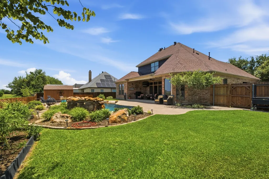 600 Aspen Street Pilot Point TX 76258