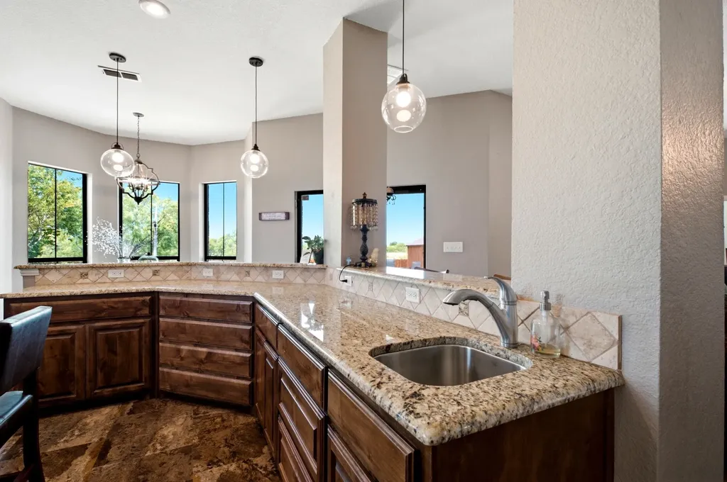 600 Aspen Street Pilot Point TX 76258