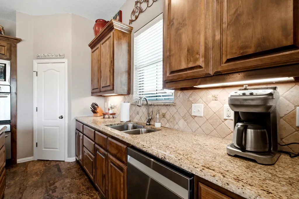 600 Aspen Street Pilot Point TX 76258