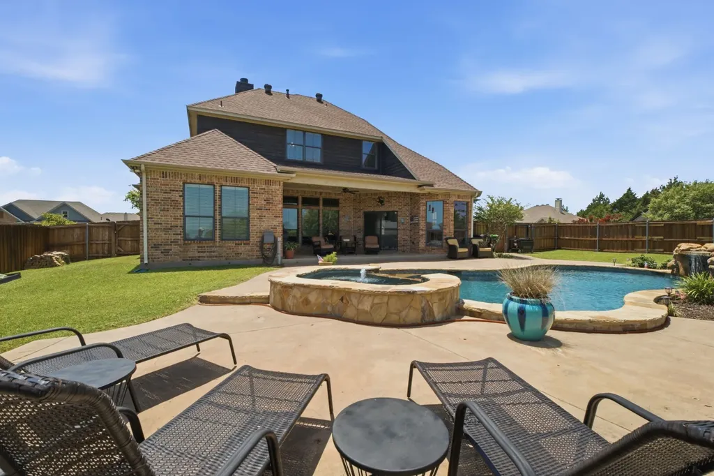 600 Aspen Street Pilot Point TX 76258