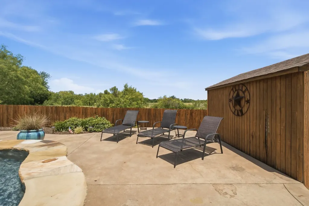 600 Aspen Street Pilot Point TX 76258