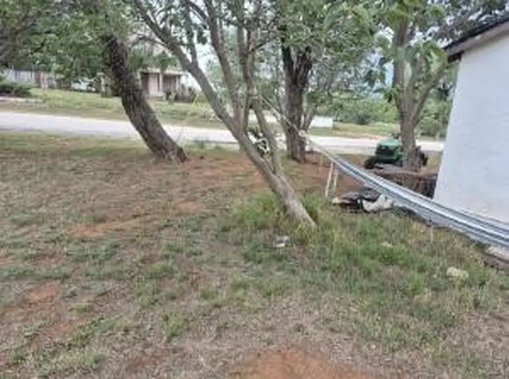811 E Avenue D Sweetwater TX 79556