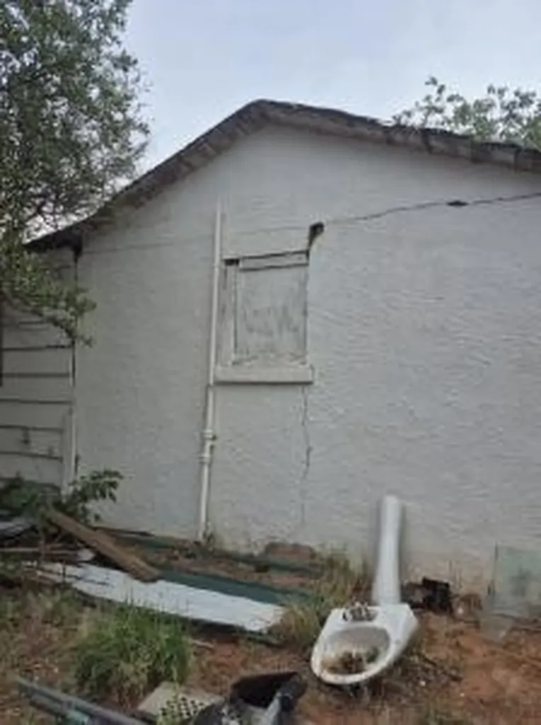 811 E Avenue D Sweetwater TX 79556