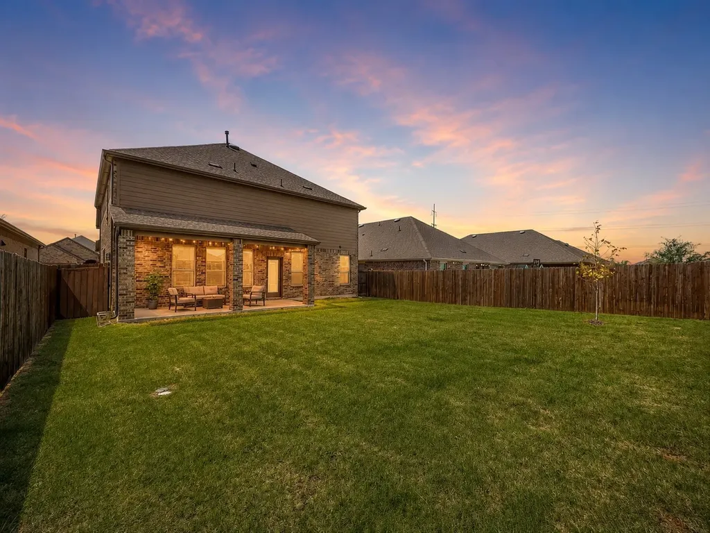 10415 Lone Star Way Aubrey TX 76227