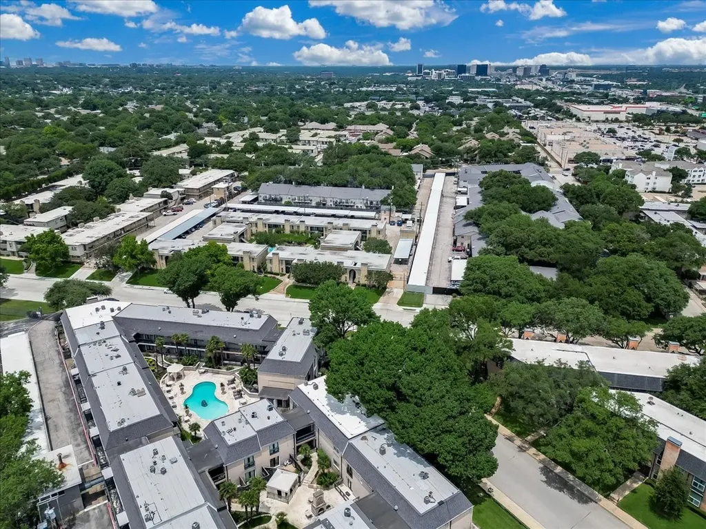 10109 Regal Park Lane Dallas TX 75230