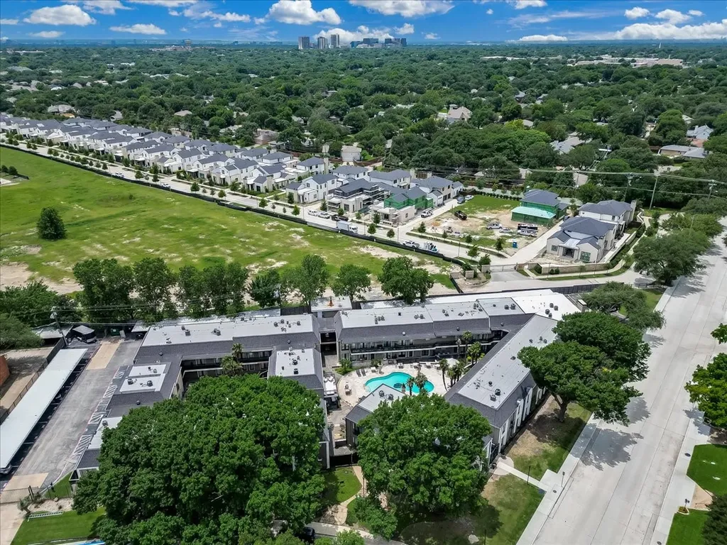 10109 Regal Park Lane Dallas TX 75230
