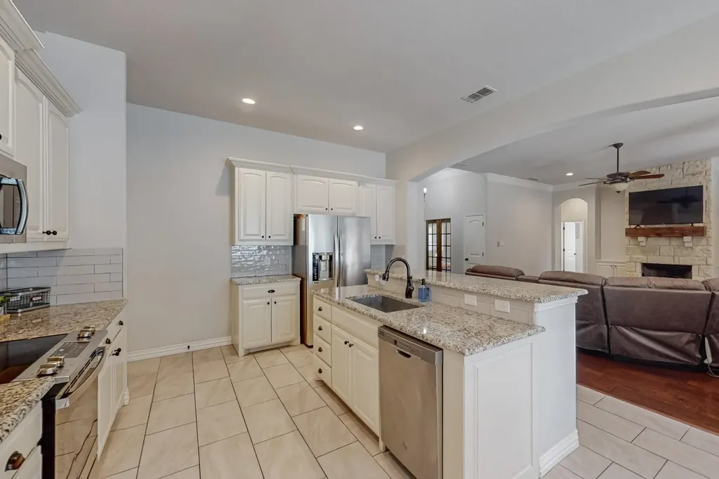 160 Melbourne Drive Willow Park TX 76087