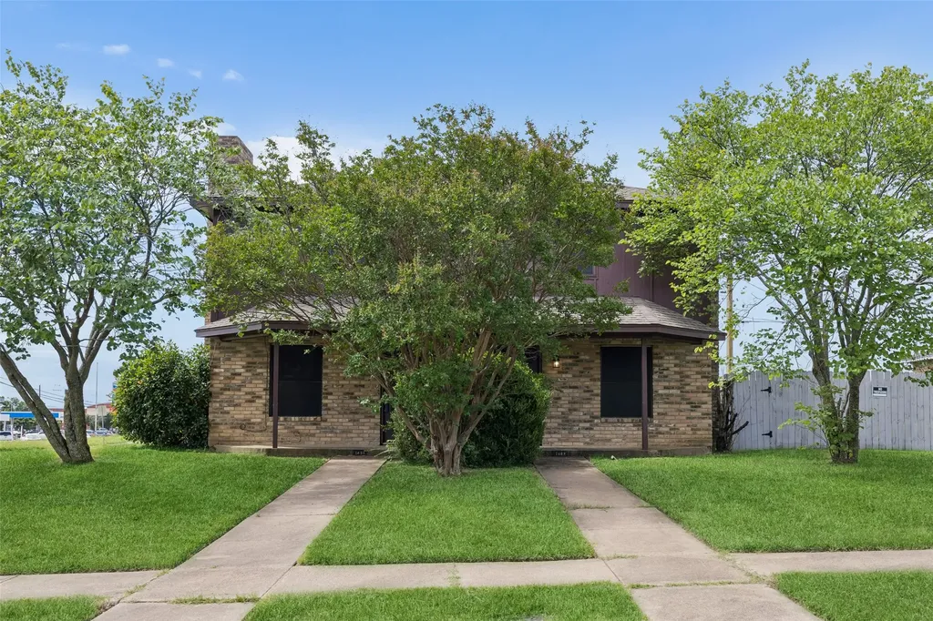 1401 Brook Meadow Circle Lancaster TX 75134