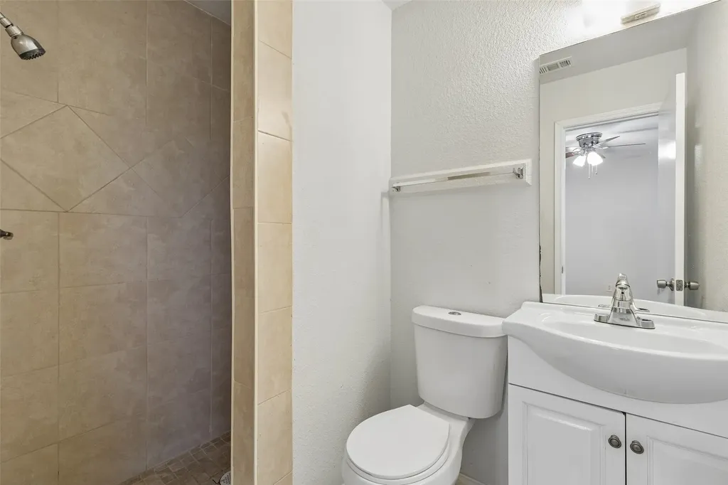 1401 Brook Meadow Circle Lancaster TX 75134