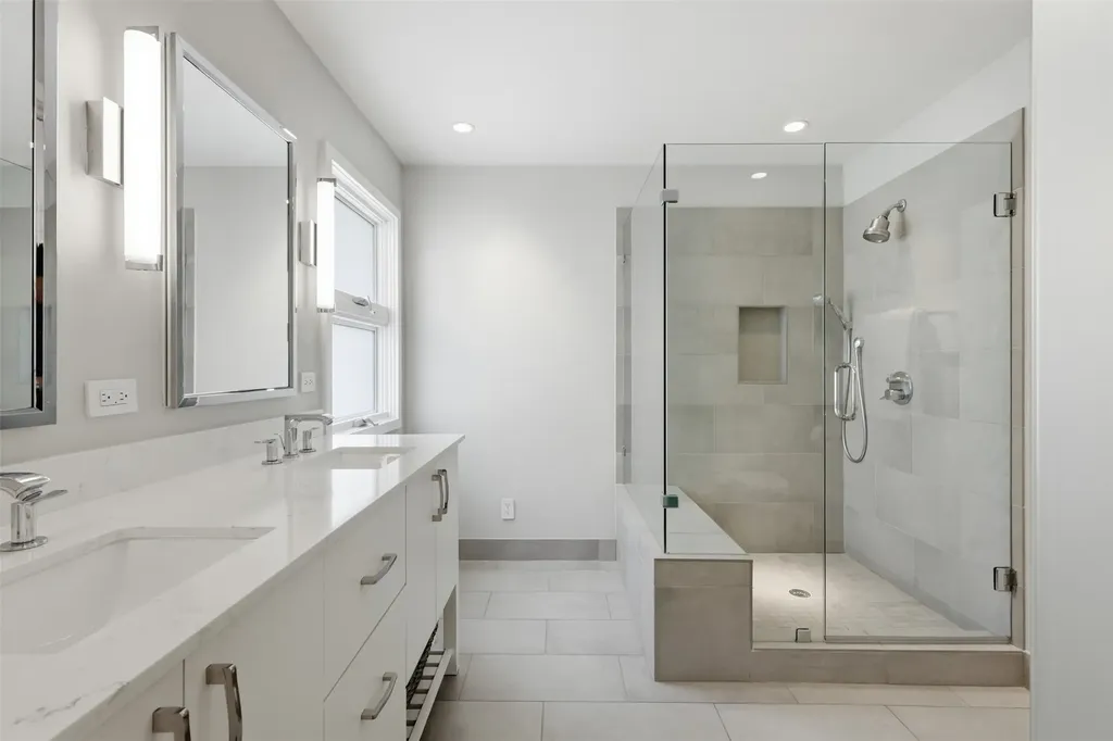 4329 Taos Road Dallas TX 75209