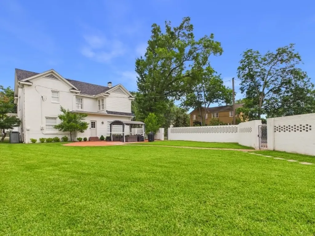 1521 S Chilton Avenue Tyler TX 75701