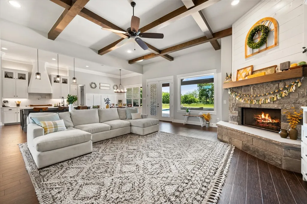 6425 Starlight Ranch Road Godley TX 76044