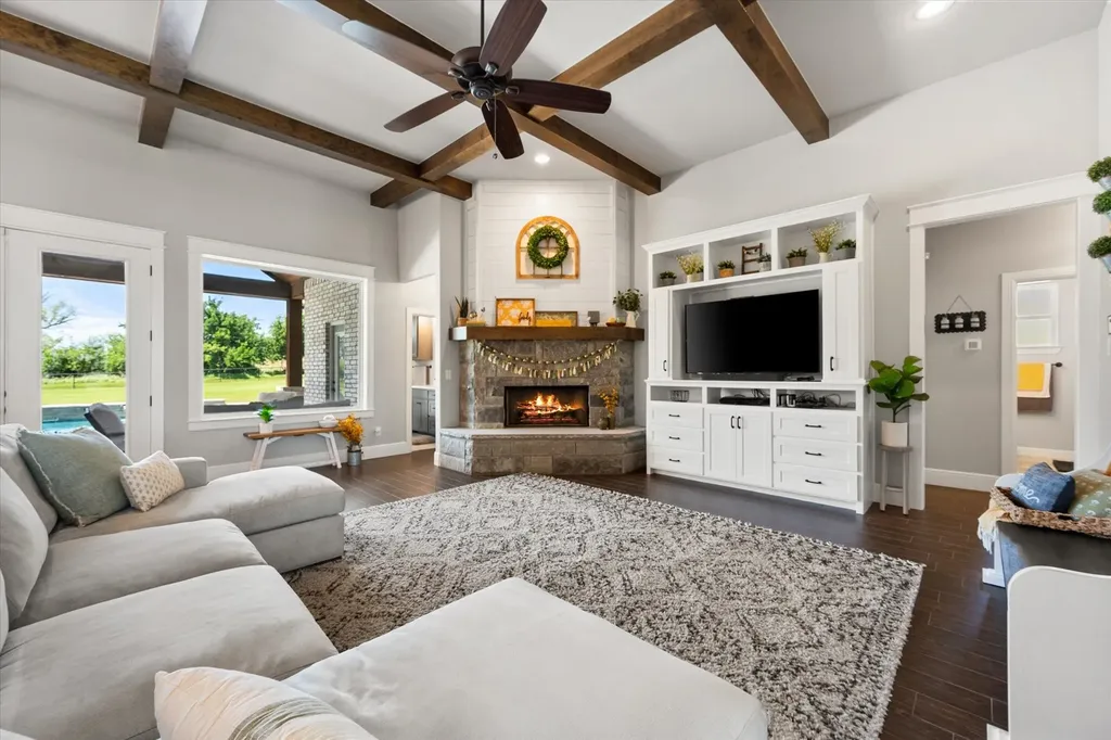 6425 Starlight Ranch Road Godley TX 76044