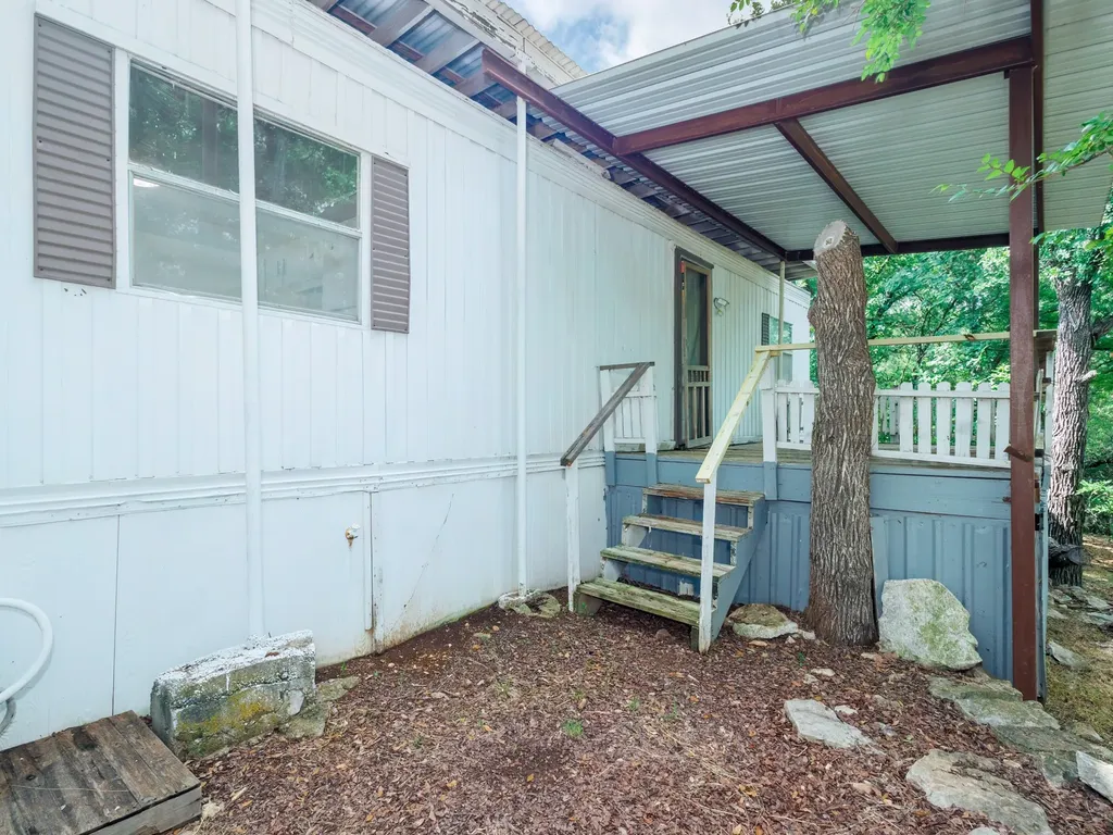 3010 Captains Cove May TX 76857