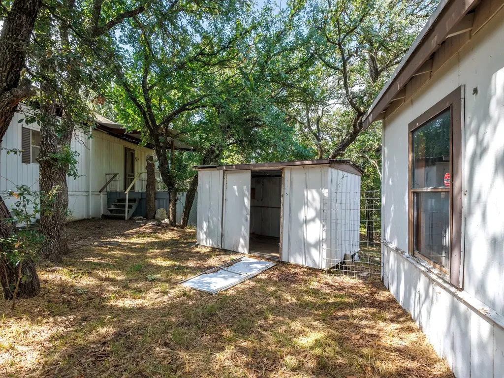 3010 Captains Cove May TX 76857