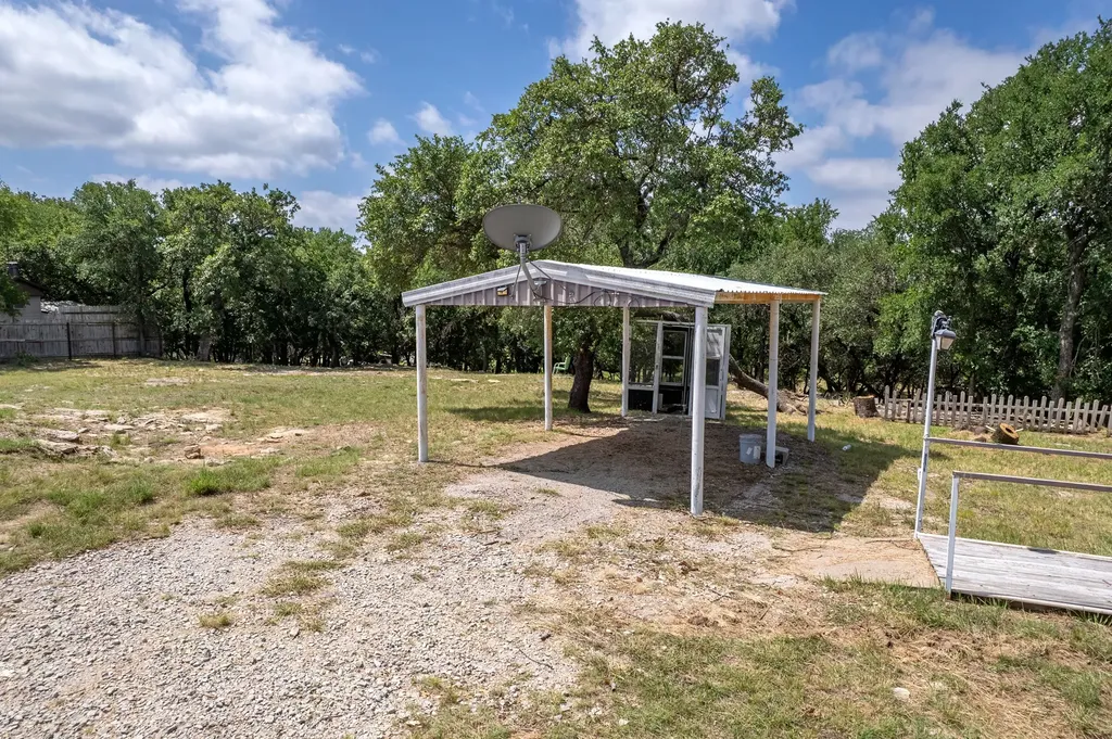 3010 Captains Cove May TX 76857