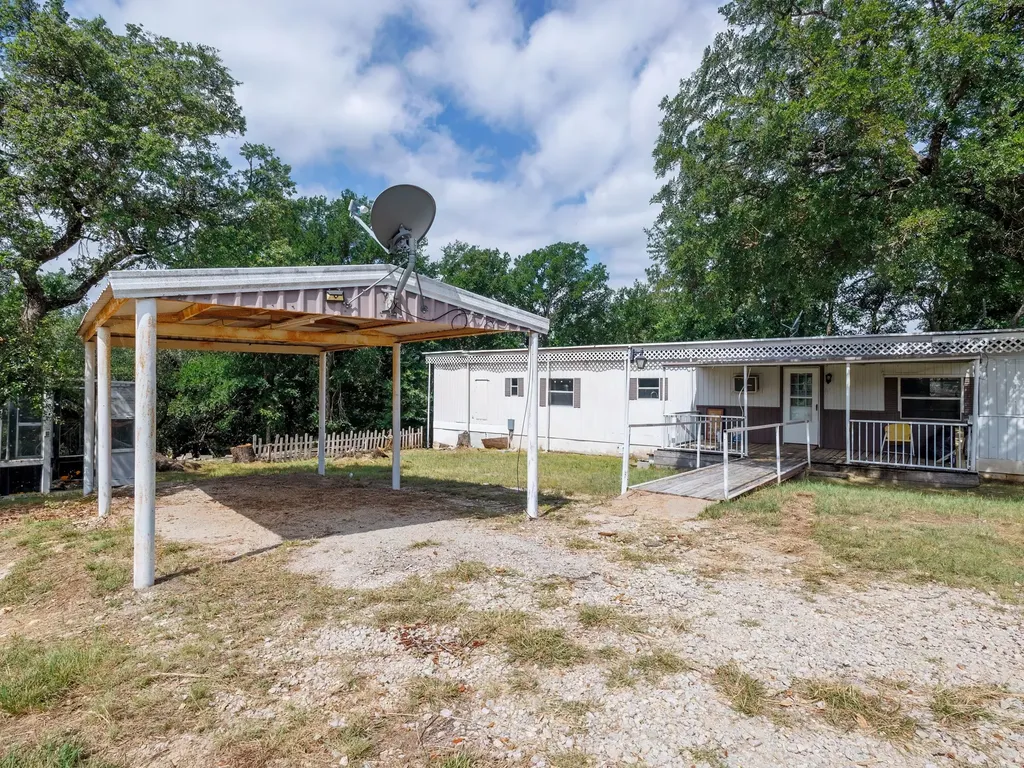 3010 Captains Cove May TX 76857