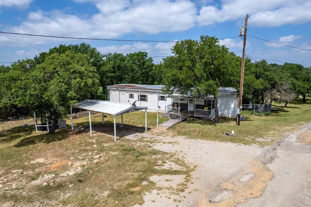 3010 Captains Cove May TX 76857