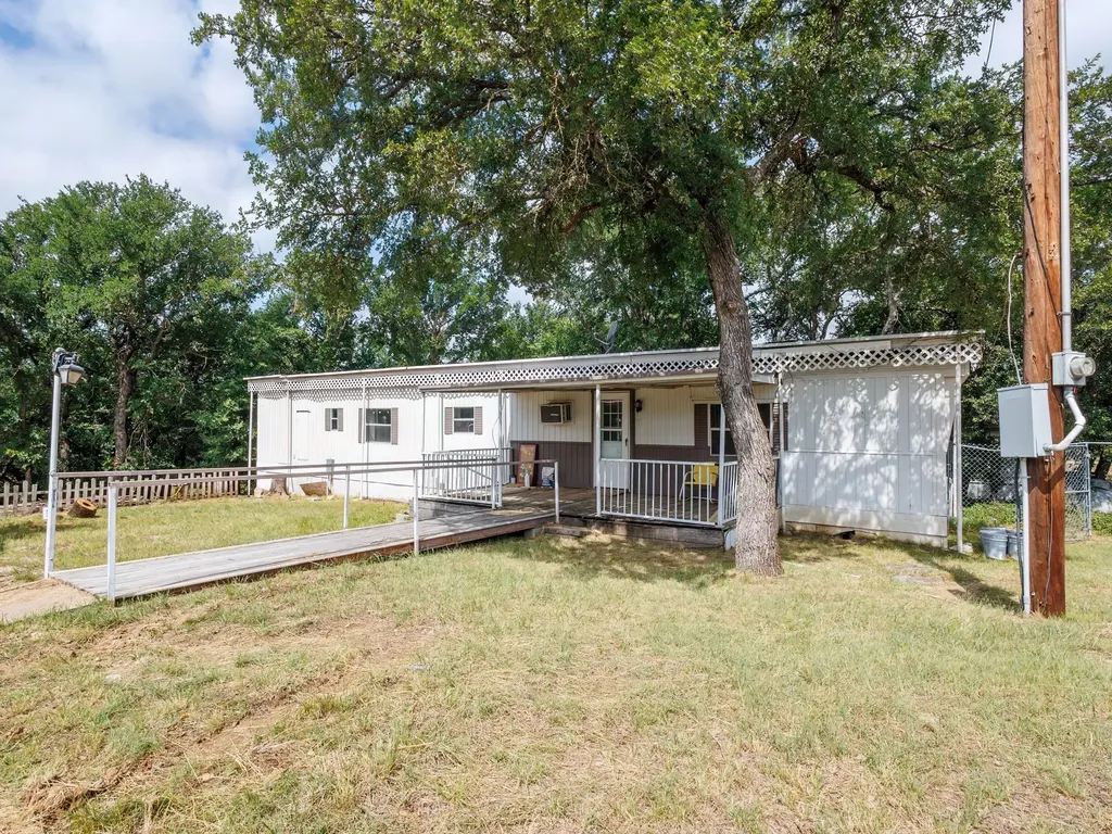 3010 Captains Cove May TX 76857