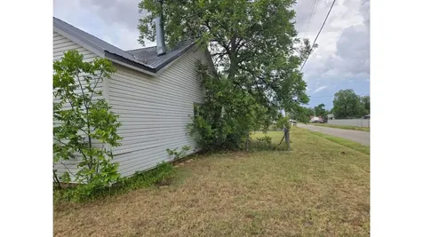 200 SE Avenue F Childress TX 79201