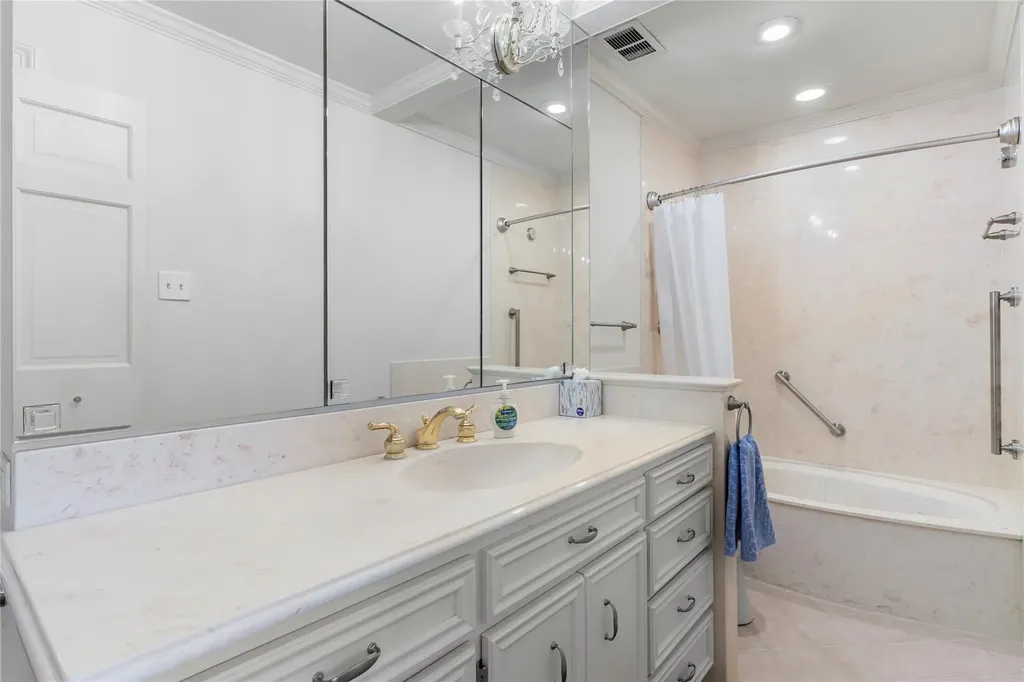 6335 W Northwest Highway Dallas TX 75225