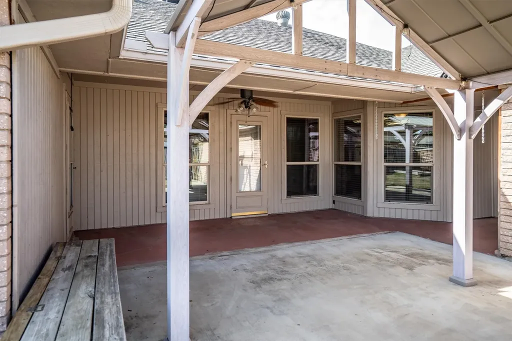2315 Stone Glen Lane Carrollton TX 75007